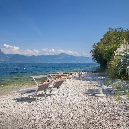Leonardo Walsh Apartment With Lake View Torri Del Benaco Εξωτερικό φωτογραφία